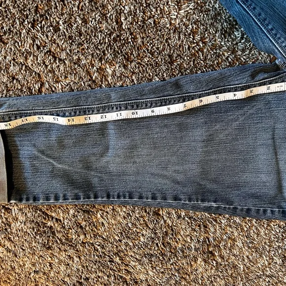 DKNY Blue Denim Capri Jeans - Picture 5 of 5